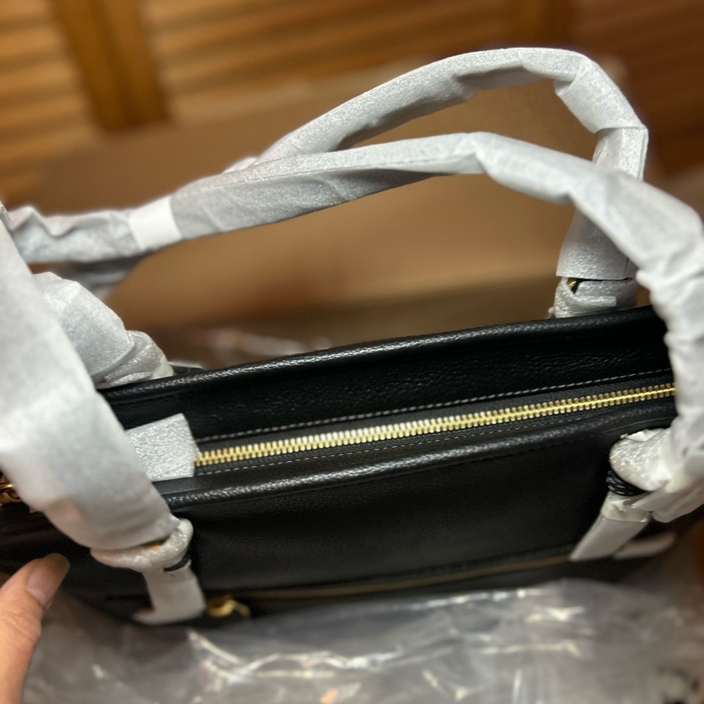 *NWT* Coach Polished Pebble Leather Taylor Tote Bag Black $325 new - Picture 8 of 13